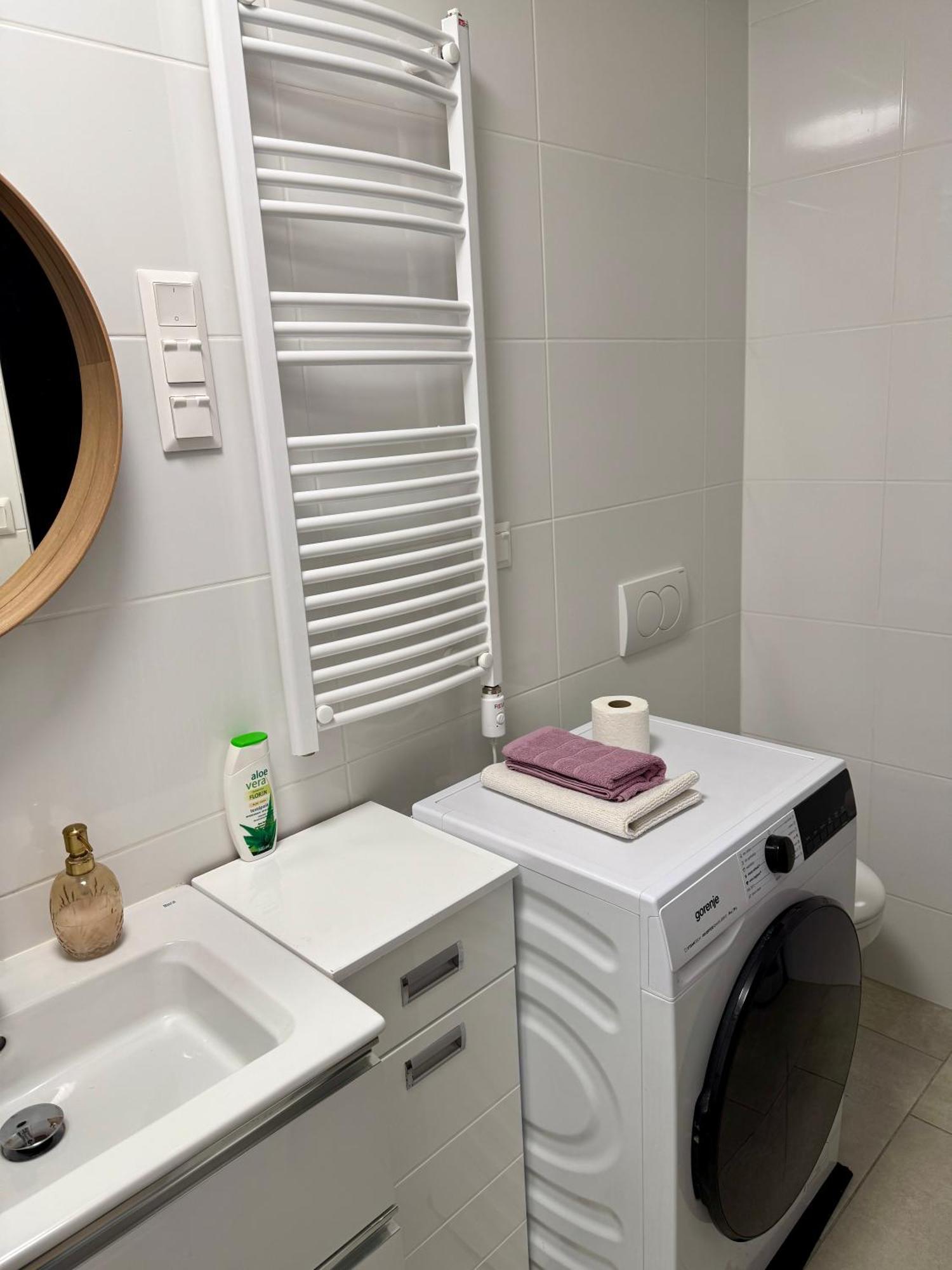 R77 Apartment Downtown - Penthouse Budapest Luaran gambar