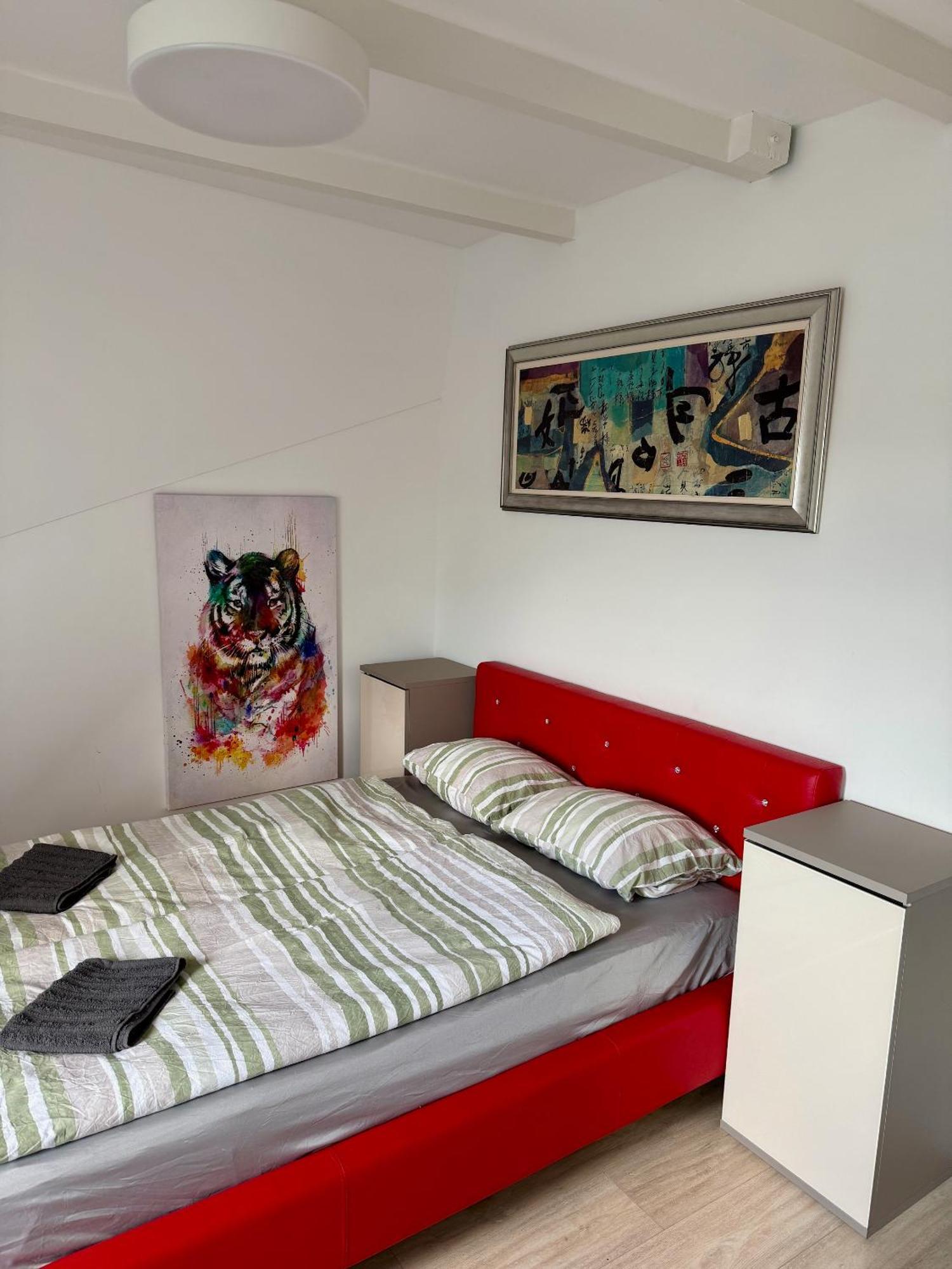 R77 Apartment Downtown - Penthouse Budapest Luaran gambar